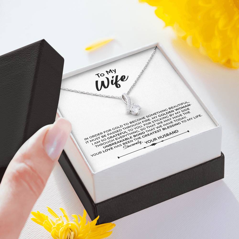 To My Wife, Best Gift for Wife Alluring Beauty Necklace with Message Card White