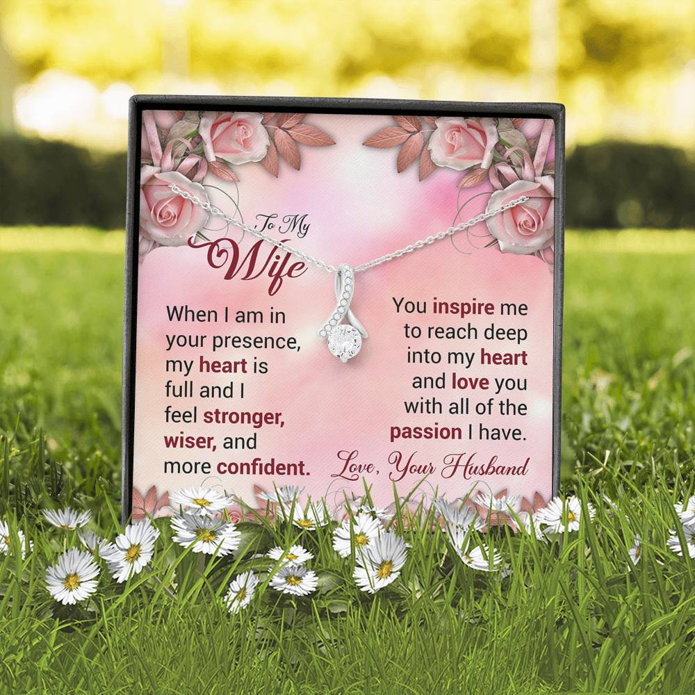 To My Wife Gift Alluring Beauty Necklace with Message Card