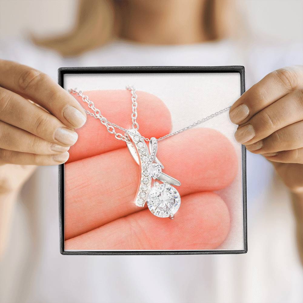 Alluring Beauty Necklace with Message Card