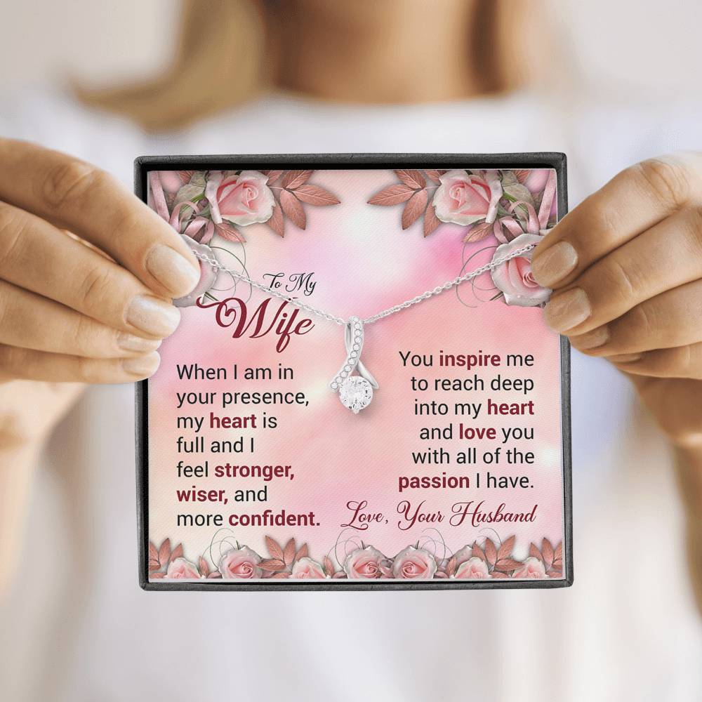 To My Wife Gift Alluring Beauty Necklace with Message Card