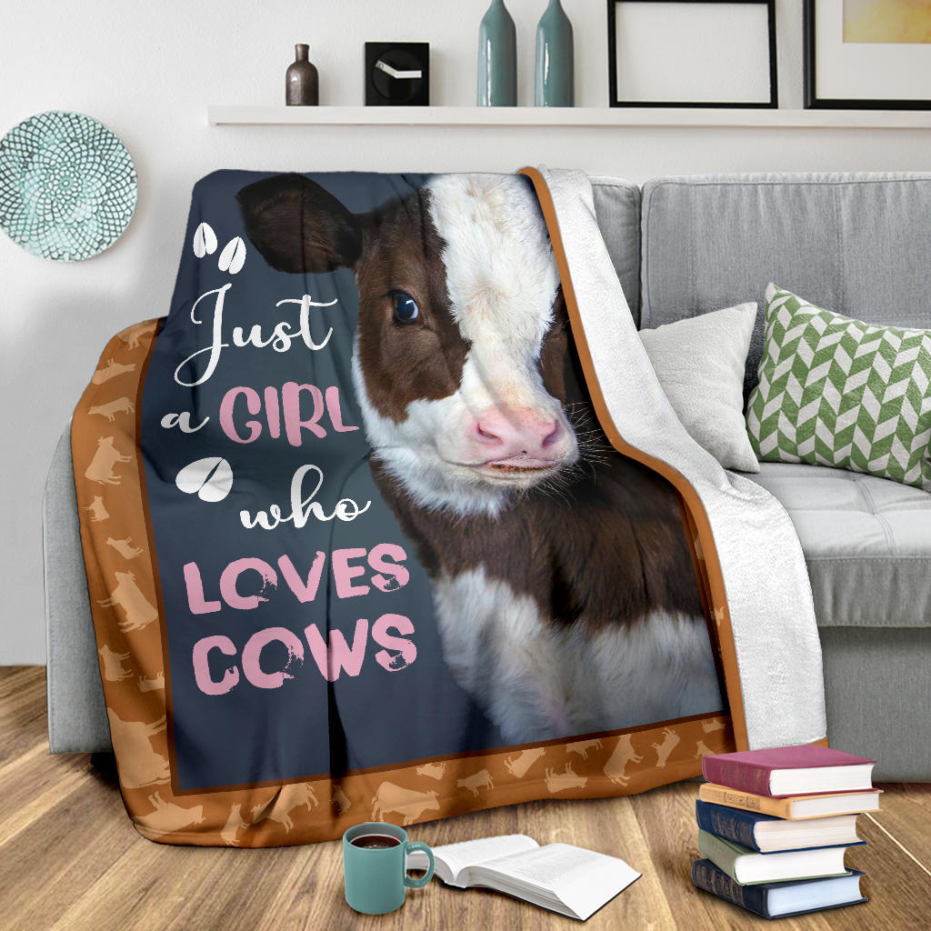 Just a Girl Who Loves Cows Blanket